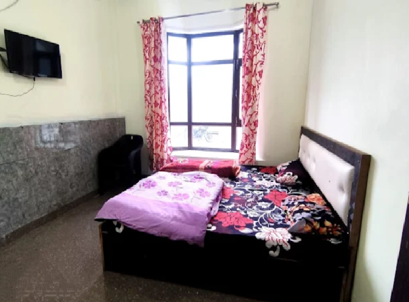 1 x Double Bed Room